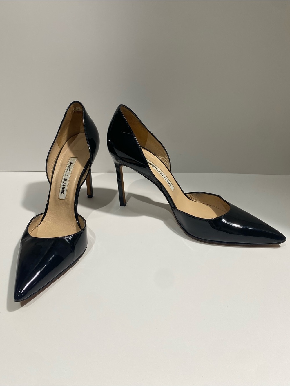 Manolo Blahnik Black Patent Leather d’Orsay Pumps – EU Size 40 US10